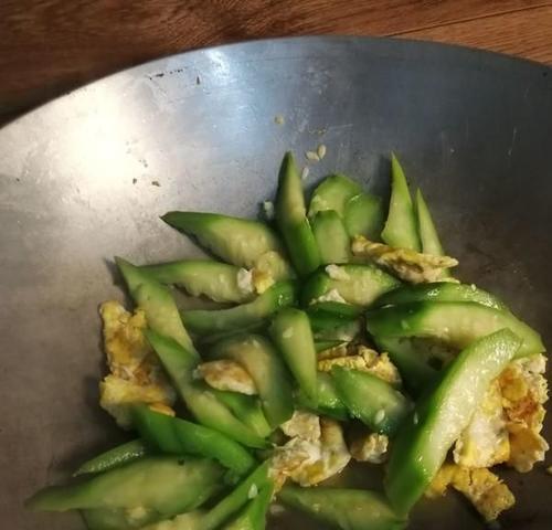 关于丝瓜种子有毒的真相（丝瓜种子是否安全食用？相关研究与解析）