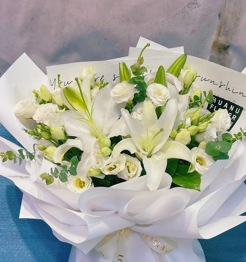 如何妥善存放鲜百合花，延长花朵的寿命（百合花保鲜小技巧，让花朵持久绽放）